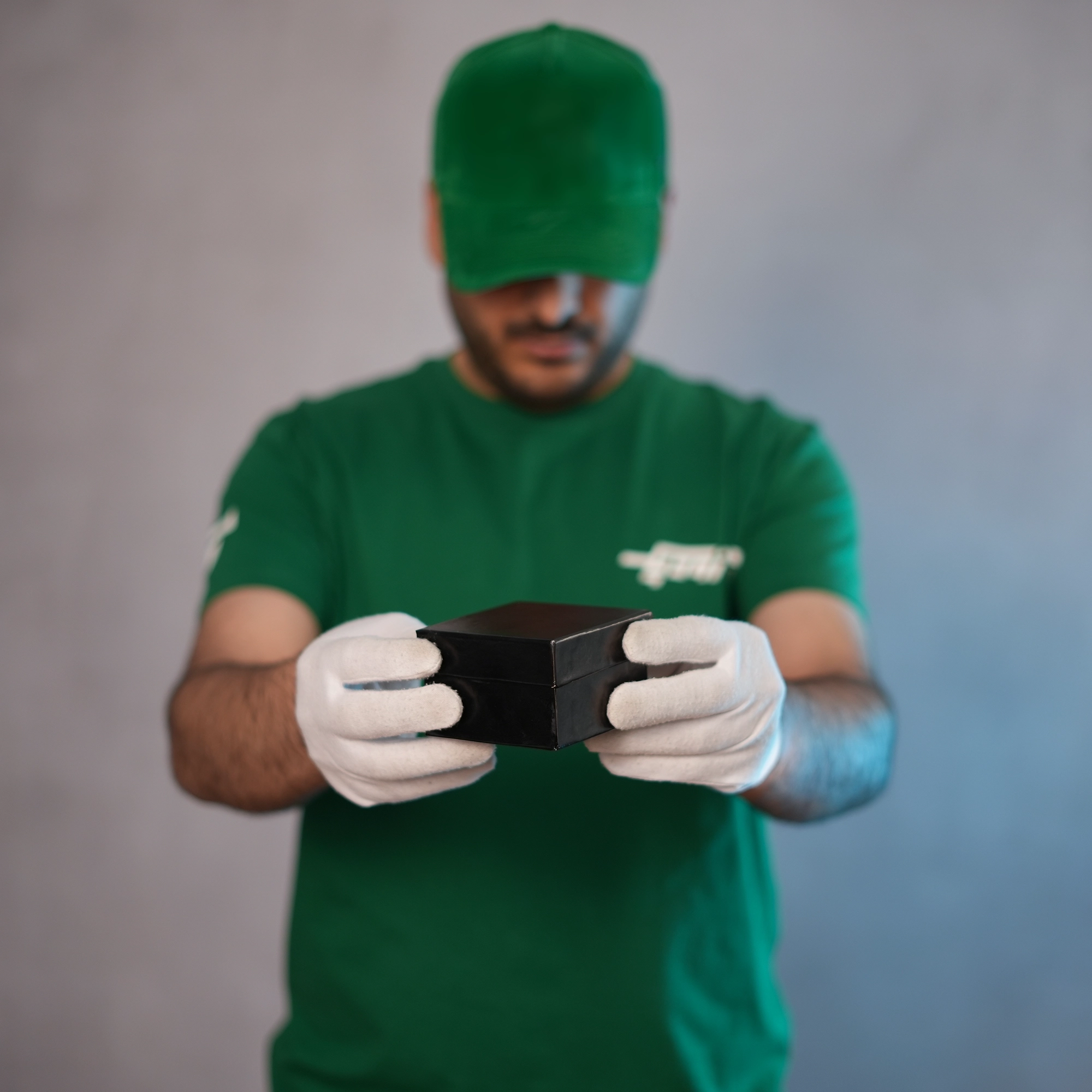 هاردباکس ساعتی ساده 9*9 ارتفاع 6 سانتیمتر - تصویر 2